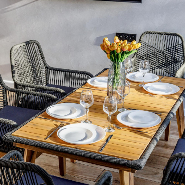 Кофейный комплект мебели Royal Family CHLOE (стол, кресла) цвет коньяк